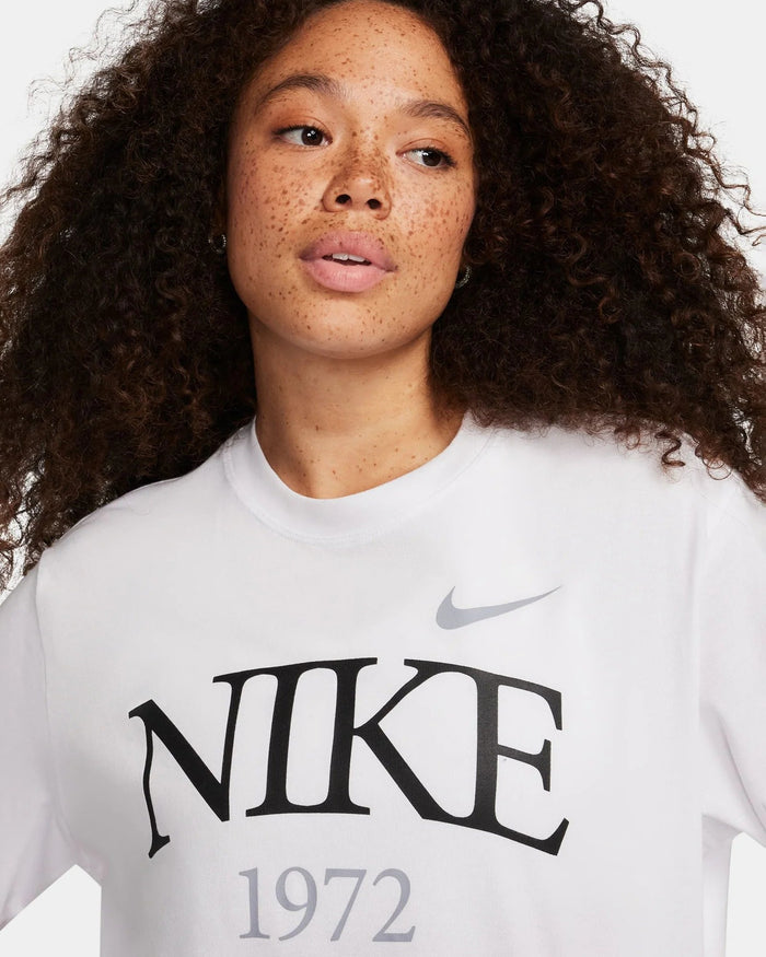 NIKE Sportswear Classic T-Shirt