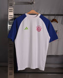 BAYERN MUNICK signature logo Raglan White/Blue T-shirt