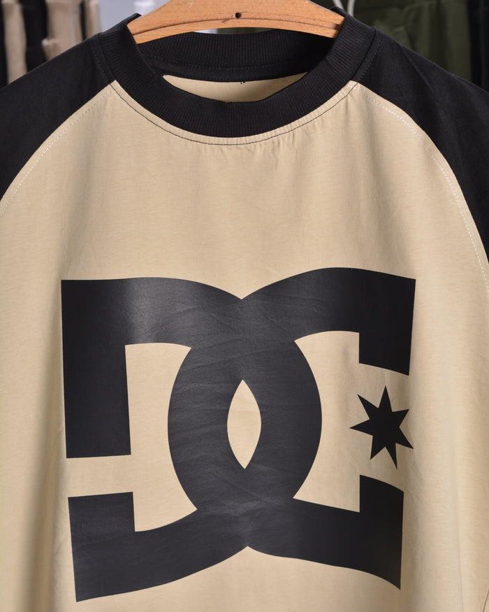 DC Star Drop Shoulder Raglan T shirt  Black/Beige